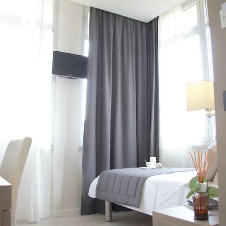 Hotell Zara 3*