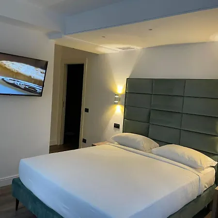 Otel Zara 3*