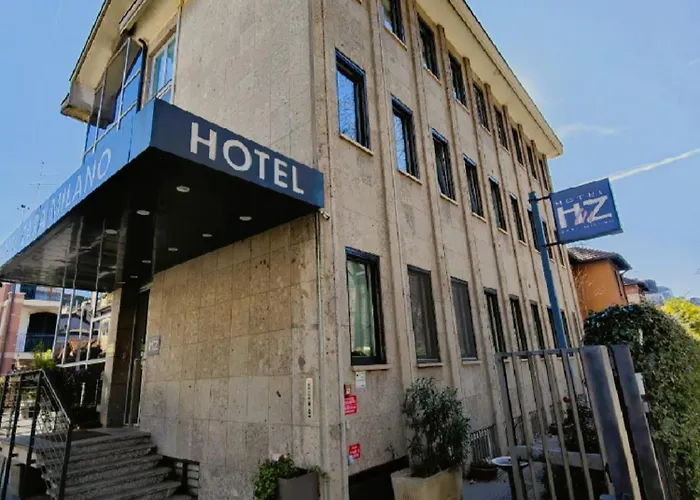 Zara 3* Milaan